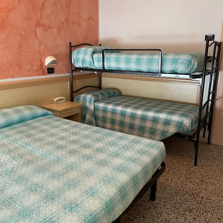 Piccolo Ξενοδοχείο Cesenatico